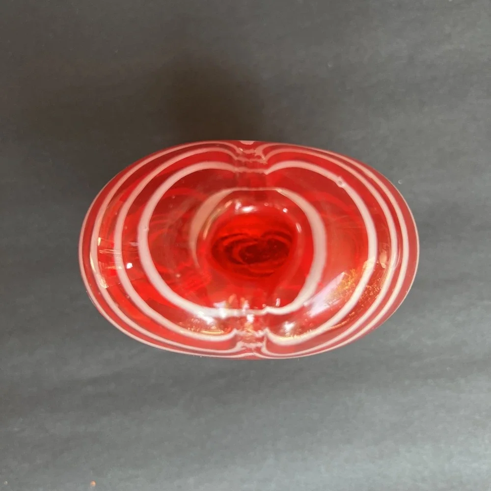 Murano Style Red & White Striped Art Glass Heart Bud Vase Paperweight 3.5